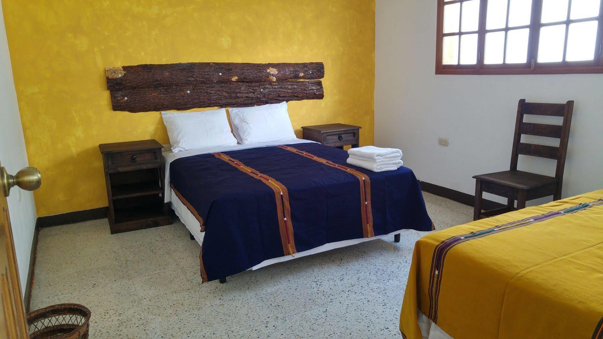 Ixkanul Antigua Hotel Екстериор снимка