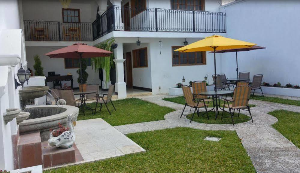 Ixkanul Antigua Hotel Екстериор снимка